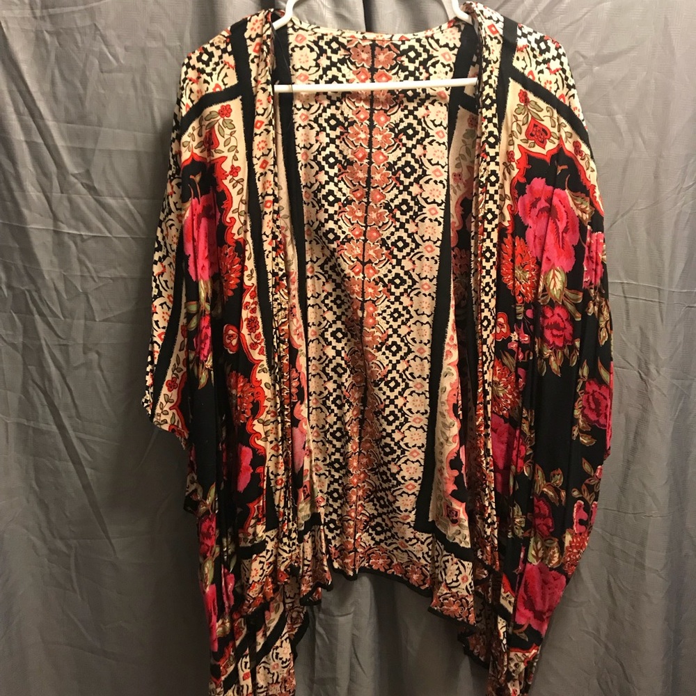 🍍 Rose Kimono